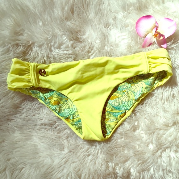 Maaji bikini bottom reversible NWOT L - Picture 1 of 5